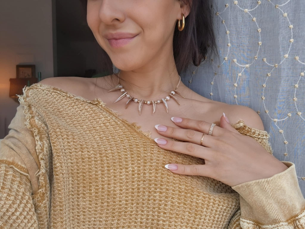 Collier Edge of the Sea